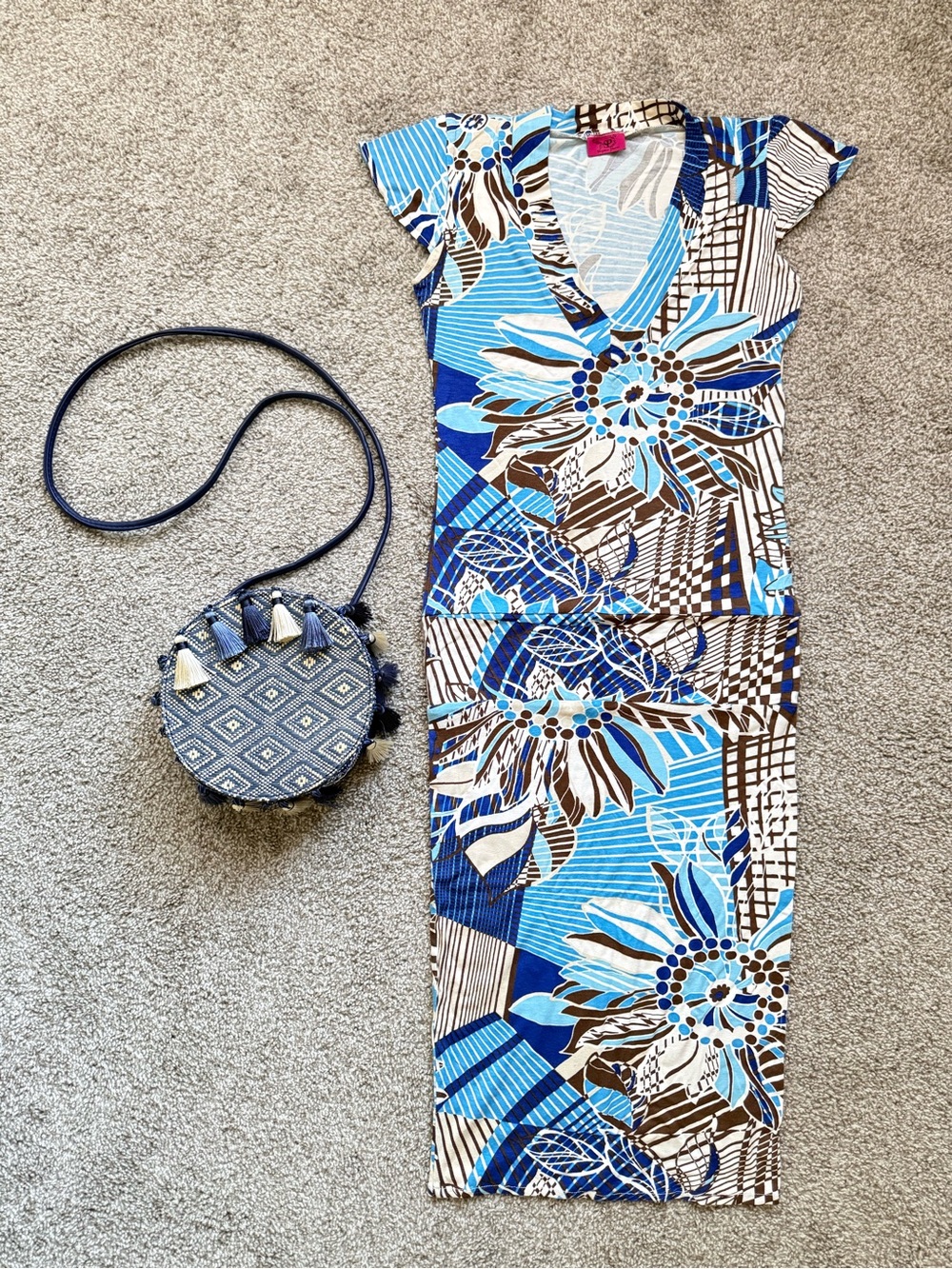Beautiful dress and matching purse Carpisa / SP